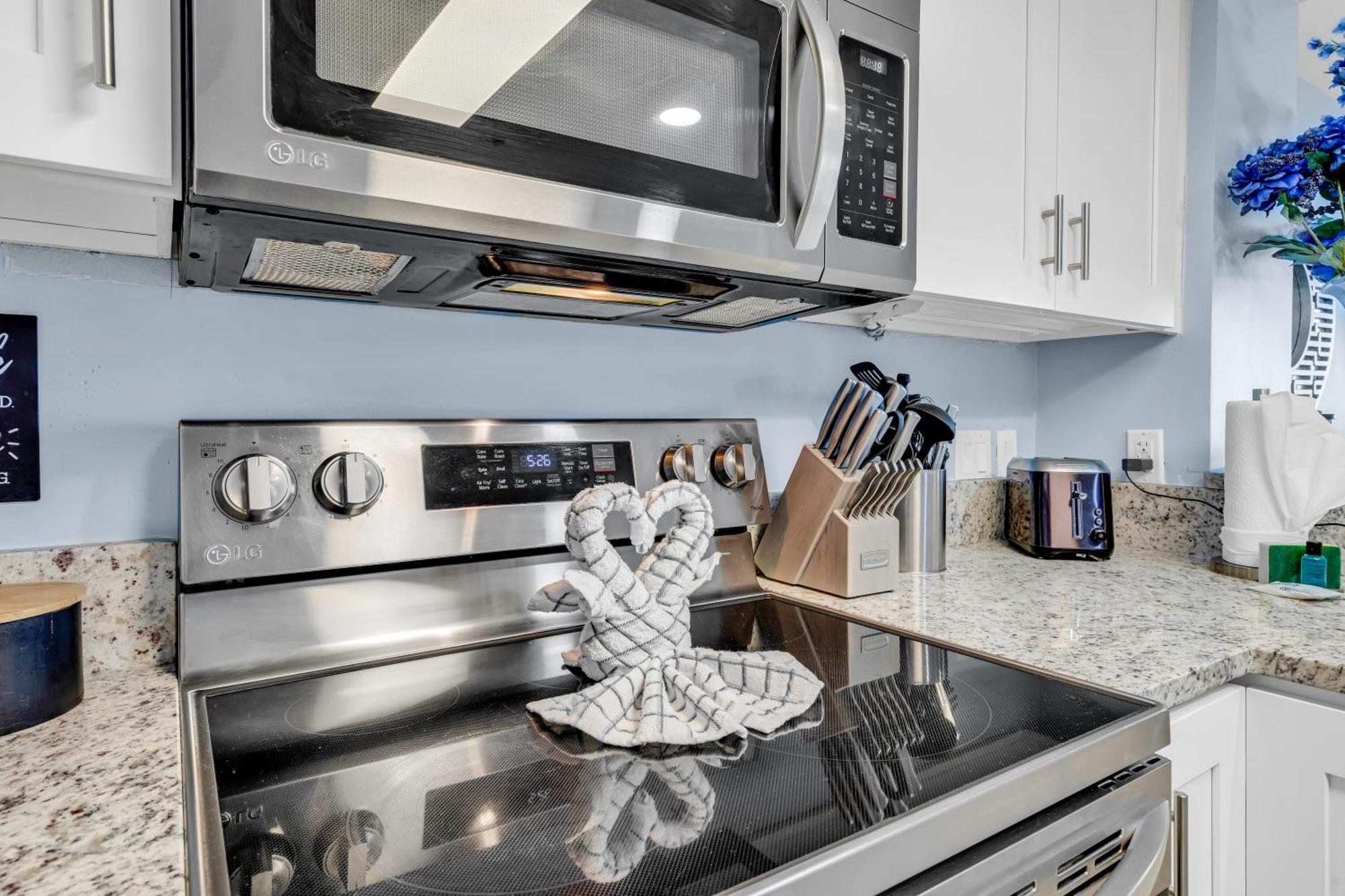 Atlantica Towers - Beach Front Condo W Pools Myrtle Beach Exteriör bild